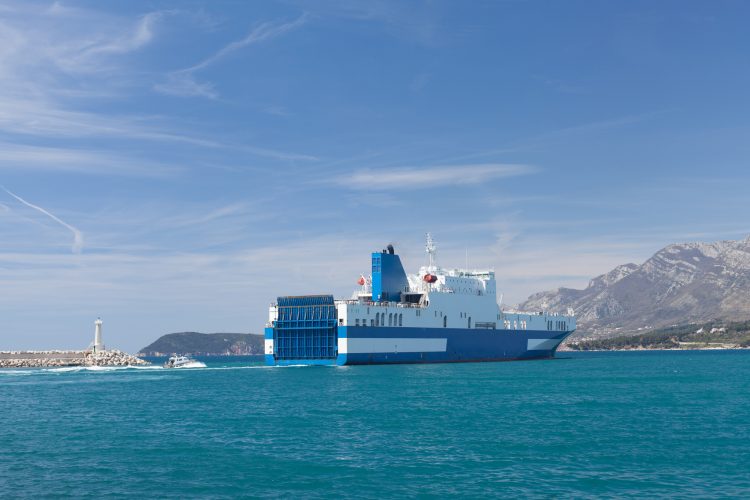 Car carrier leaves the Port